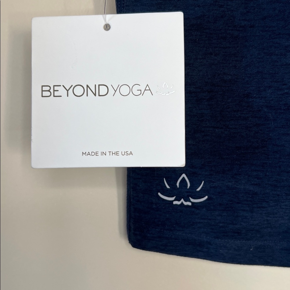 NWT Beyond Yoga XS Spacedye Refocus Cropped Tank - Picture 10 of 11